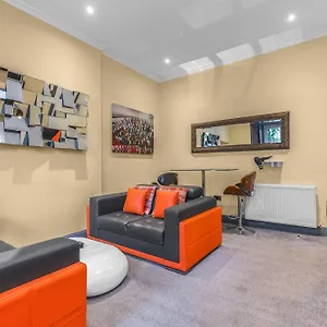 Cosy Modern Centre Flat Apartment